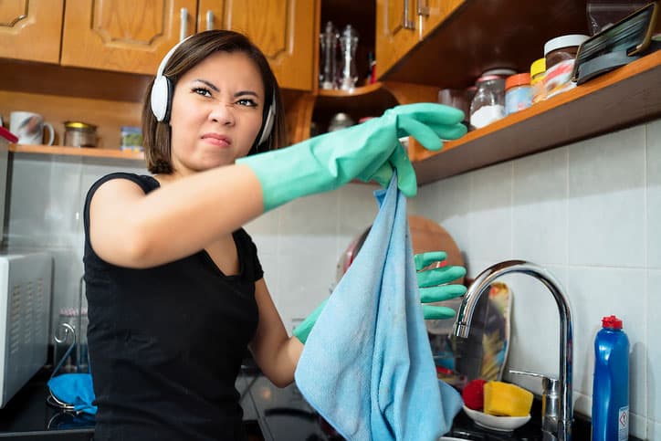 Tips on Removing Stubborn Odors From Your Home